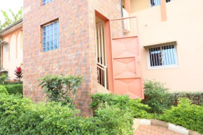 Vegas House, Yaoundé
